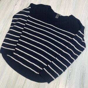 ✨ Quinn Navy & White Striped Ribbed Knit Sweater Sz S✨